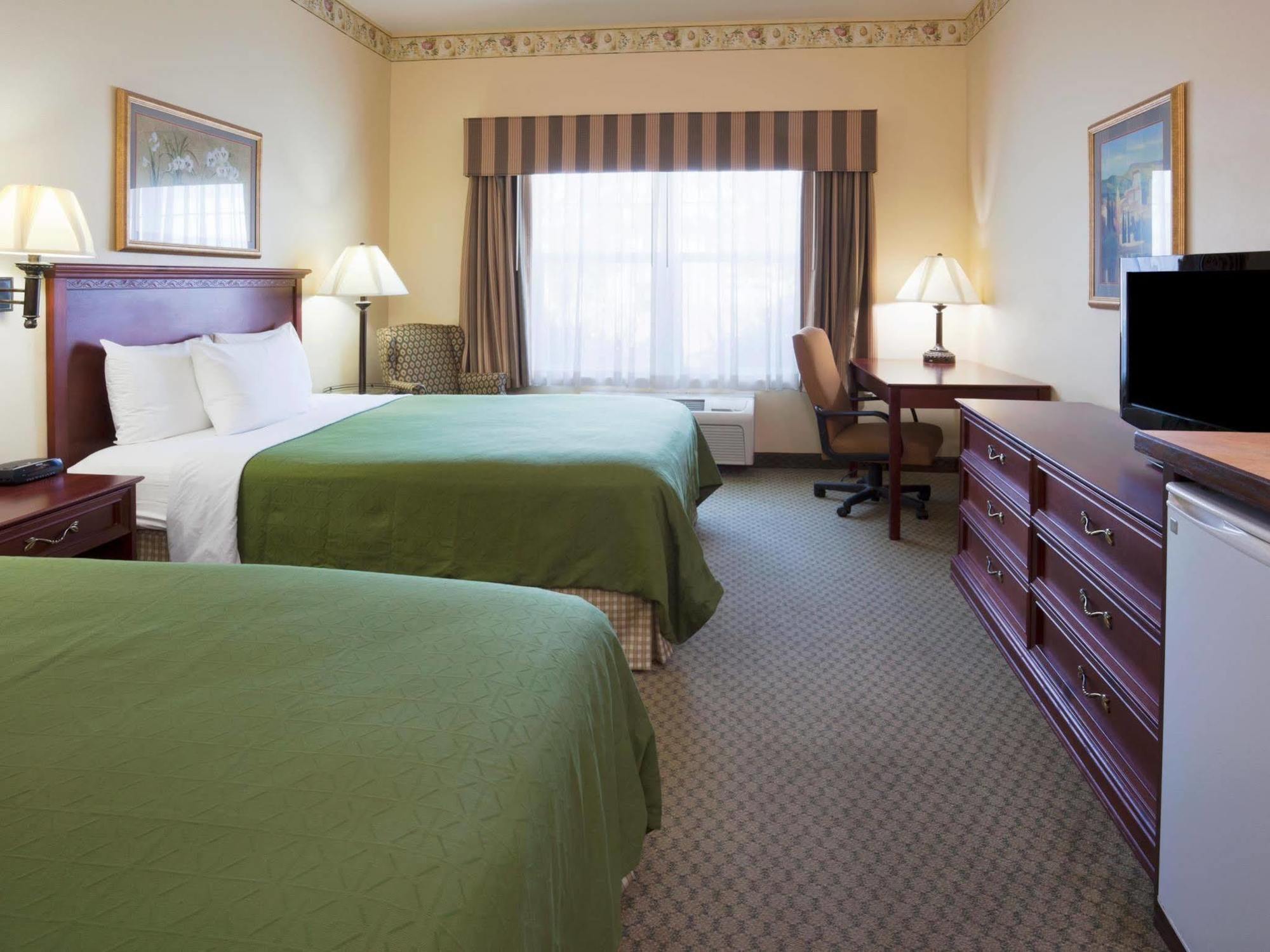 Country Inn & Suites By Radisson, St Cloud East, Mn Saint Cloud Ngoại thất bức ảnh